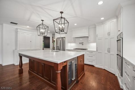 39 Wingate Drive Livingston NJ 07039