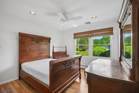 39 Wingate Drive Livingston NJ 07039