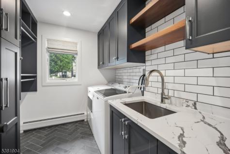 39 Wingate Drive Livingston NJ 07039
