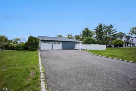 39 Wingate Drive Livingston NJ 07039