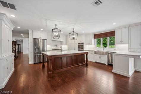 39 Wingate Drive Livingston NJ 07039