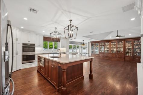 39 Wingate Drive Livingston NJ 07039