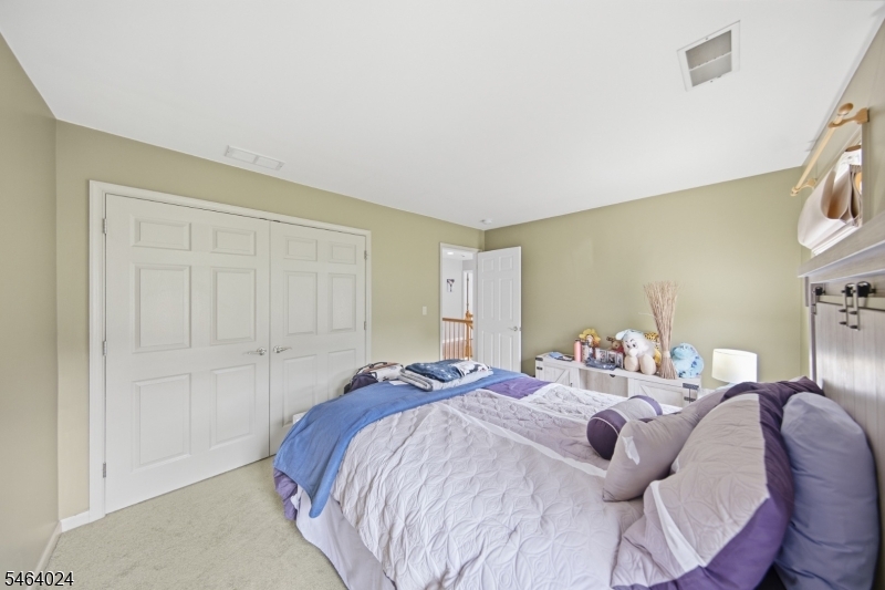 18 Cornerstone Drive Allamuchy NJ 07840