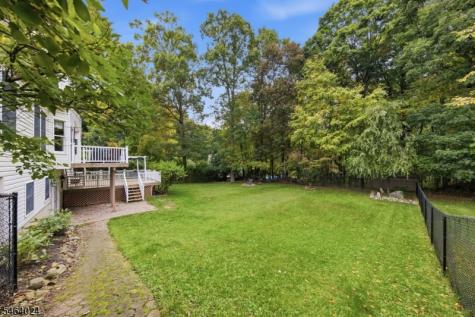18 Cornerstone Drive Allamuchy NJ 07840