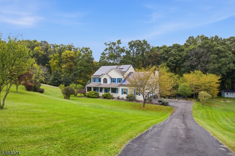 18 Cornerstone Drive Allamuchy NJ 07840