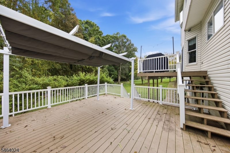 18 Cornerstone Drive Allamuchy NJ 07840