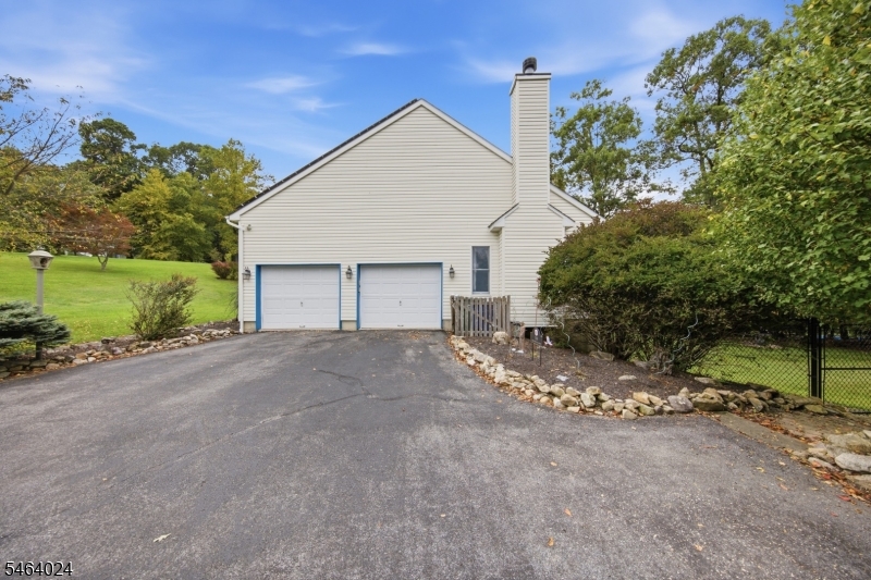 18 Cornerstone Drive Allamuchy NJ 07840