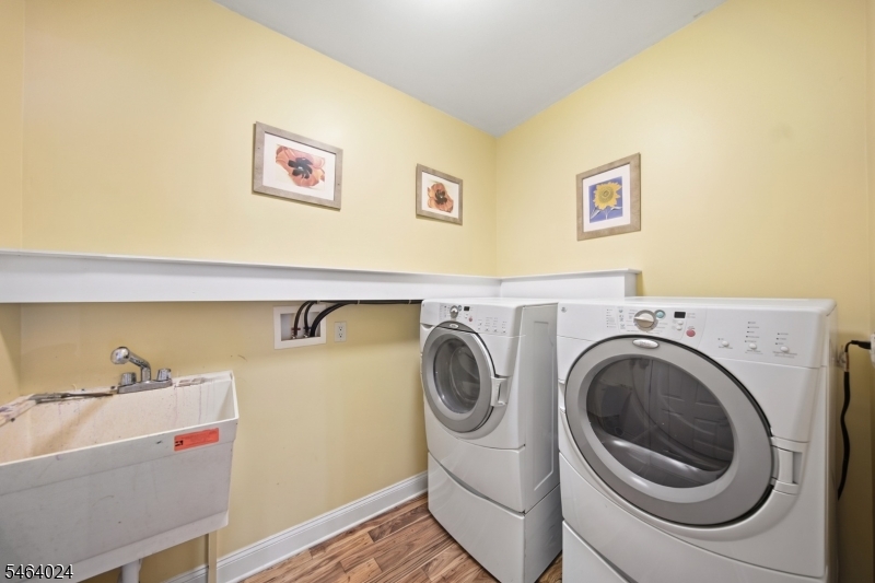 18 Cornerstone Drive Allamuchy NJ 07840