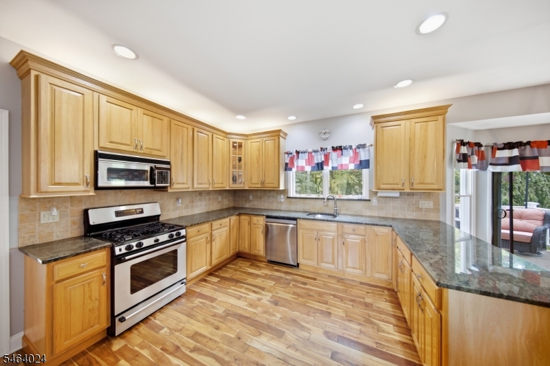 18 Cornerstone Drive Allamuchy NJ 07840