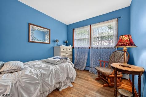 20 Thompson Avenue Woodbridge NJ 08863
