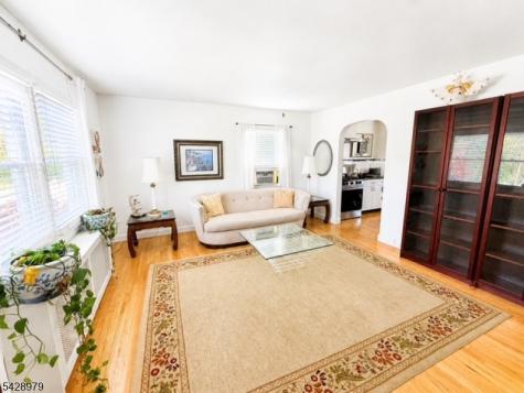 8 Blake Avenue Franklin NJ 08873