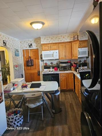 215 W 2nd Street Clifton NJ 07011