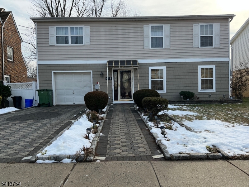 415 Wheatsheaf Road Roselle NJ 07203