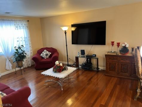 415 Wheatsheaf Road Roselle NJ 07203