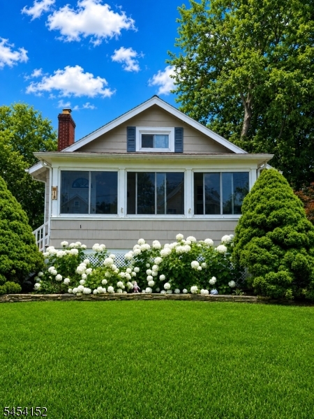 18 Stewart Place Fanwood NJ 07023