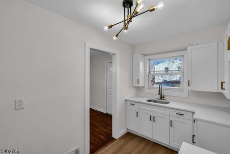 1663 Columbus Place Rahway NJ 07065