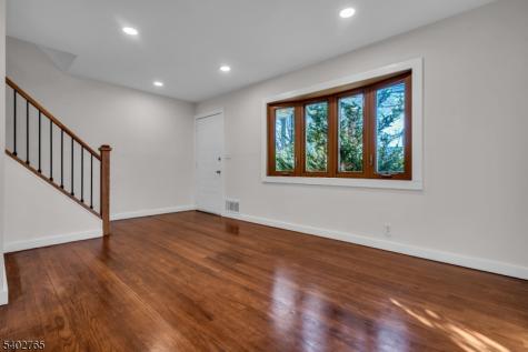 1663 Columbus Place Rahway NJ 07065