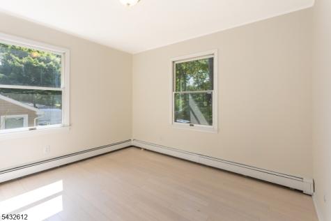 10 Iroquois Trail Denville NJ 07834