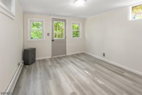10 Iroquois Trail Denville NJ 07834