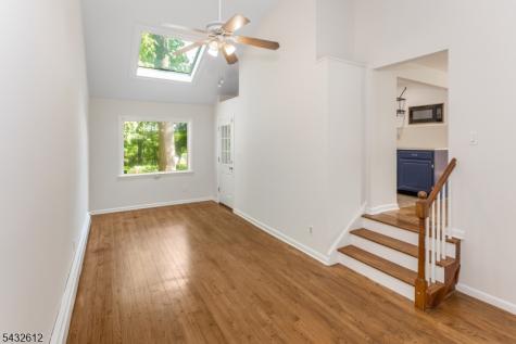 10 Iroquois Trail Denville NJ 07834