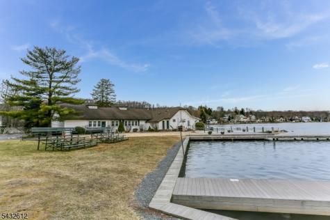 10 Iroquois Trail Denville NJ 07834