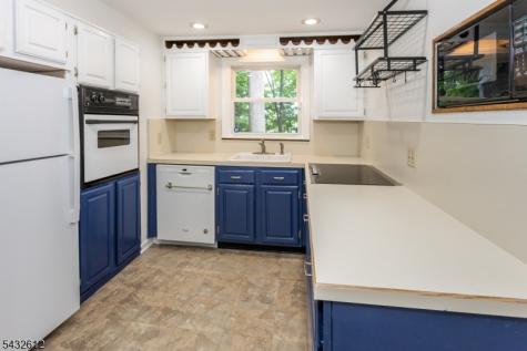 10 Iroquois Trail Denville NJ 07834