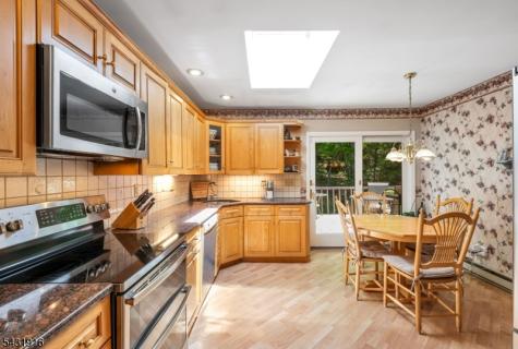 19 Rabbit Run Drive West Milford NJ 07435