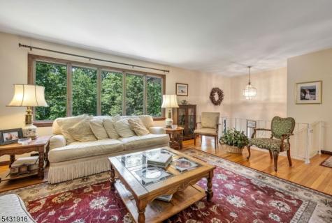 19 Rabbit Run Drive West Milford NJ 07435
