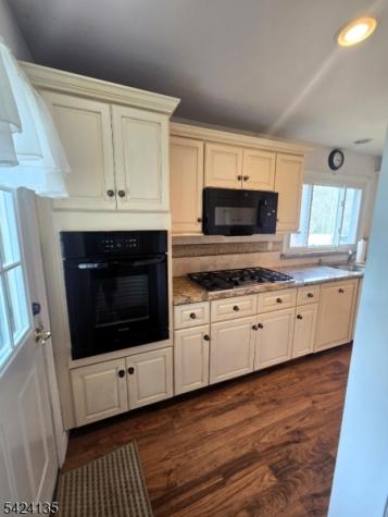 35 Bogert Road Montville NJ 07058