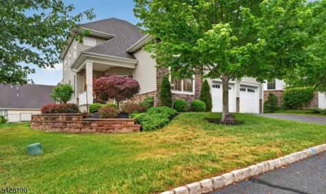 4 Mayflower Court Franklin NJ 08873