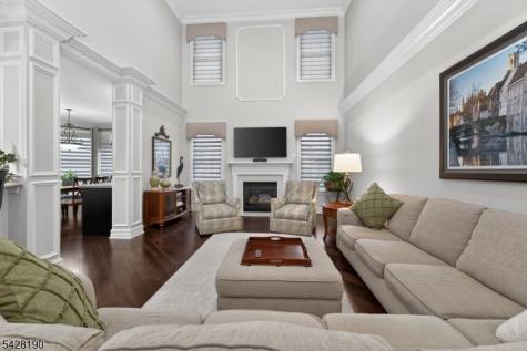 4 Mayflower Court Franklin NJ 08873