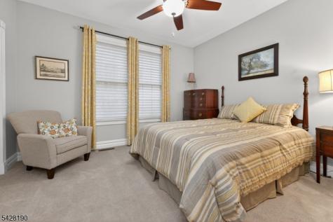 4 Mayflower Court Franklin NJ 08873