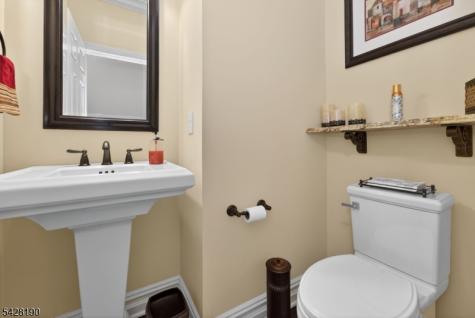 4 Mayflower Court Franklin NJ 08873