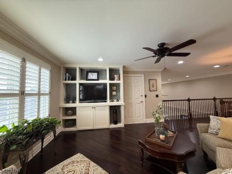 4 Mayflower Court Franklin NJ 08873