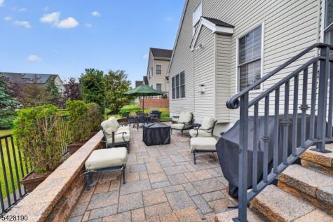 4 Mayflower Court Franklin NJ 08873