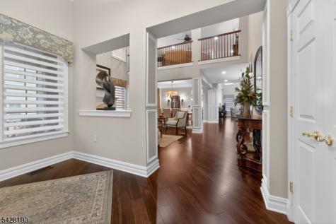 4 Mayflower Court Franklin NJ 08873