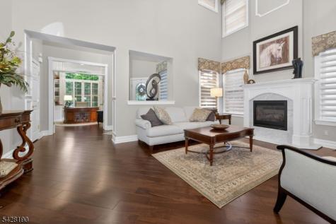 4 Mayflower Court Franklin NJ 08873