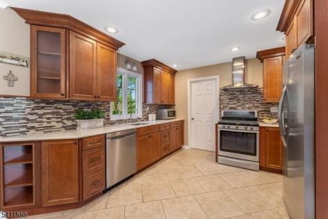 36 Bradley Lane Bridgewater NJ 08807