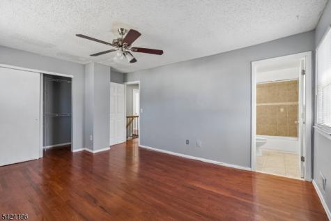 577 Berlant Avenue Roselle NJ 07203