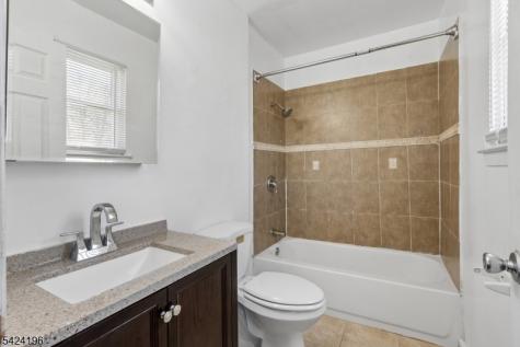 577 Berlant Avenue Roselle NJ 07203