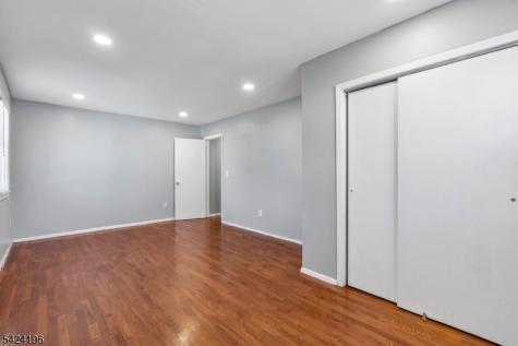 577 Berlant Avenue Roselle NJ 07203