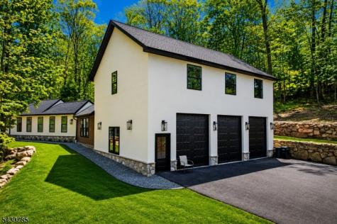47 Glenside Trail Sparta NJ 07871