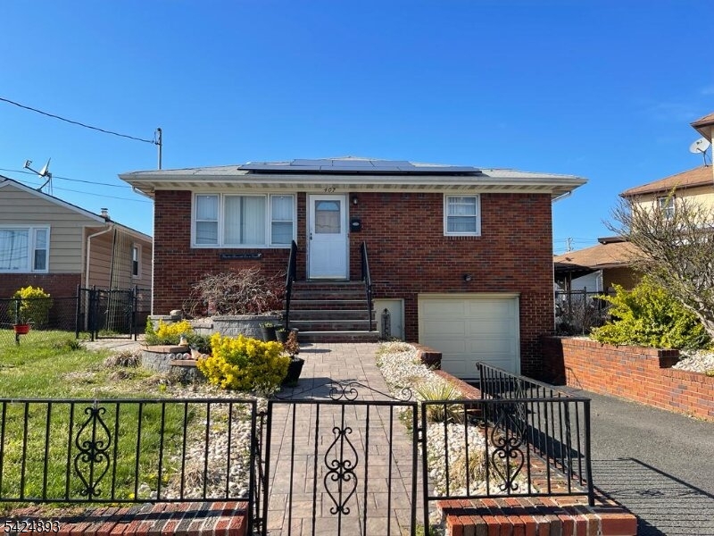405 Redcliffe Street Elizabeth NJ 07206