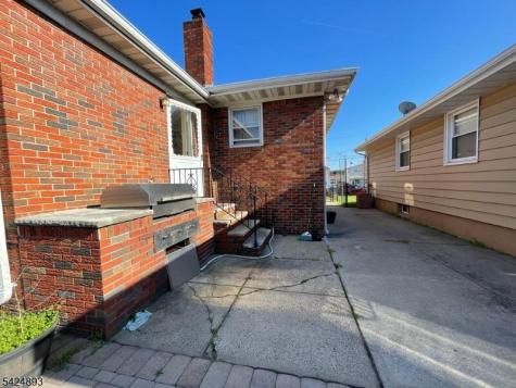405 Redcliffe Street Elizabeth NJ 07206