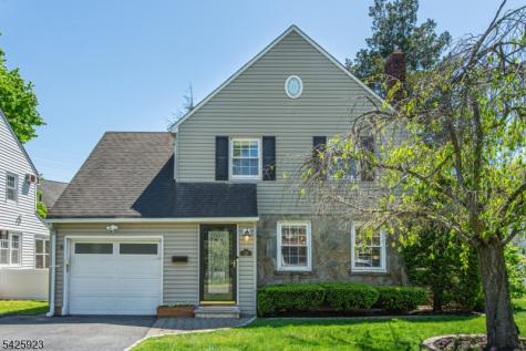 16 Haines Drive Bloomfield NJ 07003