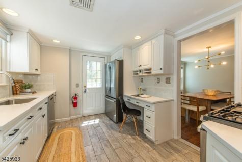 16 Haines Drive Bloomfield NJ 07003