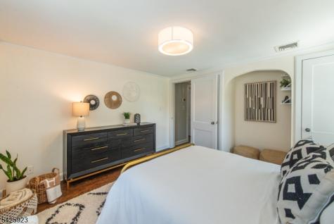 16 Haines Drive Bloomfield NJ 07003