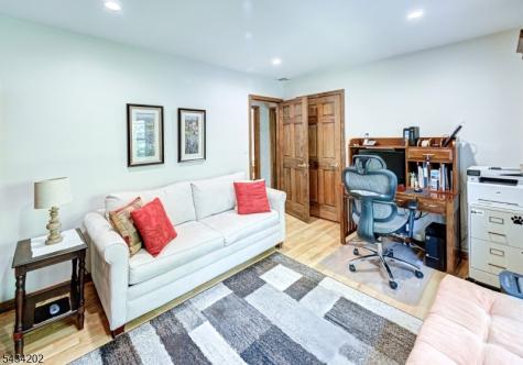 8 Edward Circle Montville NJ 07045