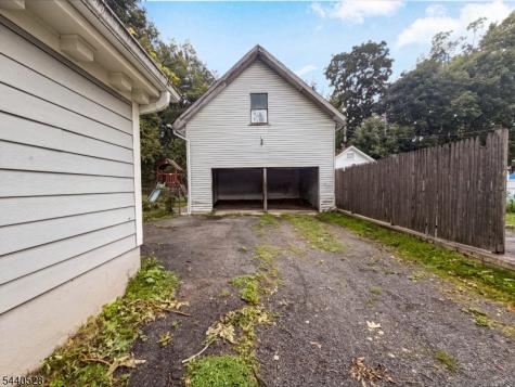 569 Berkeley Avenue City Of Orange NJ 07050
