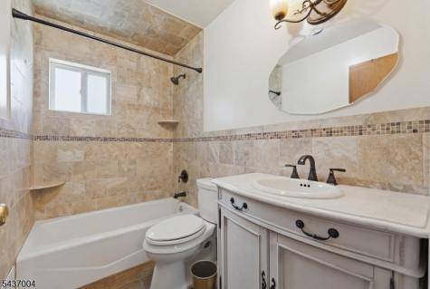 29 Corsi Road Bloomfield NJ 07003